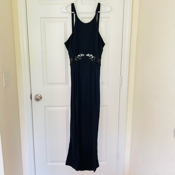 GORGEOUS Backless Gown with Slit - Picture 2 of 8